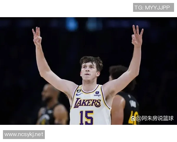 23年曾考虑为其报价4年1亿！湖记：休赛期马刺会再次追求里夫斯