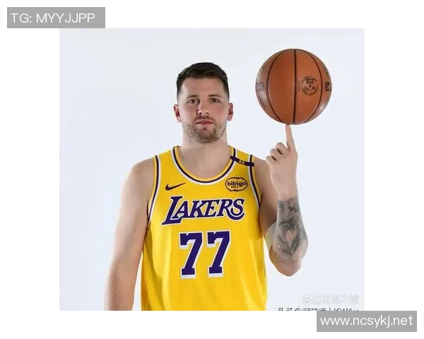 老詹新名字!😂魔仙哥:我跟老布朗尼和东契奇打了比赛!